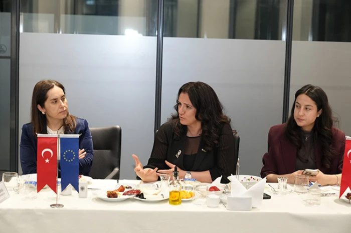 DSO AB Bilgi Merkezi, D&uuml;nya Kadınlar G&uuml;n&uuml;&rsquo;nde Kadın &Ccedil;ift&ccedil;ileri Bir Araya Getirdi