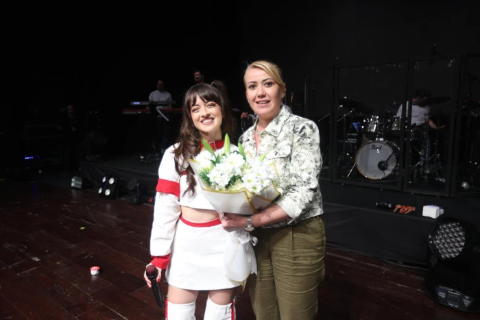 MELİS FİS’TEN MERKEZEFENDİ’DE UNUTULMAZ KONSER