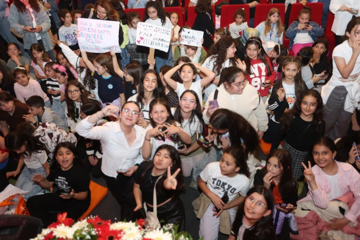 MELİS FİS’TEN MERKEZEFENDİ’DE UNUTULMAZ KONSER