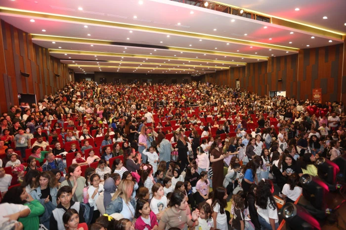 MELİS FİS’TEN MERKEZEFENDİ’DE UNUTULMAZ KONSER
