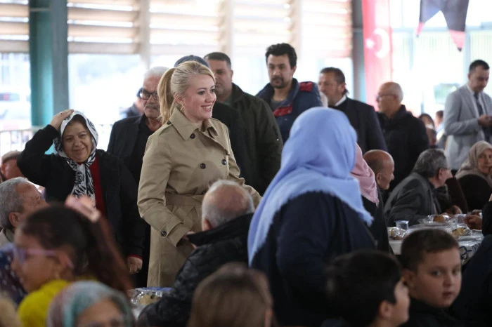 İFTAR SOFRASI BU KEZ İLBADE MAHALLESİ&rsquo;NE KURULDU