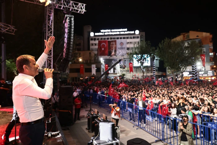 On binler Gazapizm konserinde buluştu