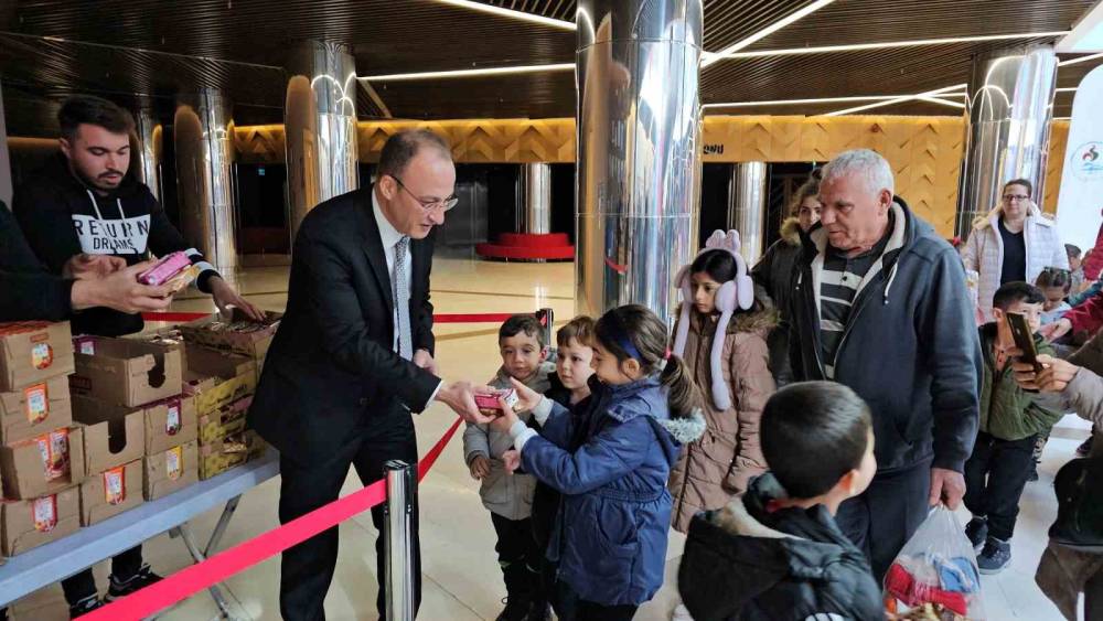 Pamukkale Belediyesi’nin sömestri sürprizine çocuklar akın etti
