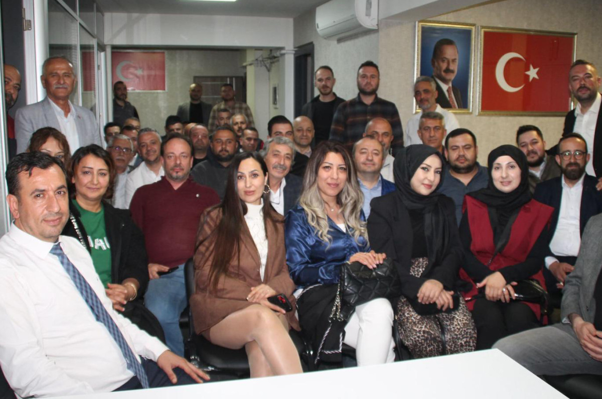 Anahtar Parti’de eksikler bir bir tamamlanıyor