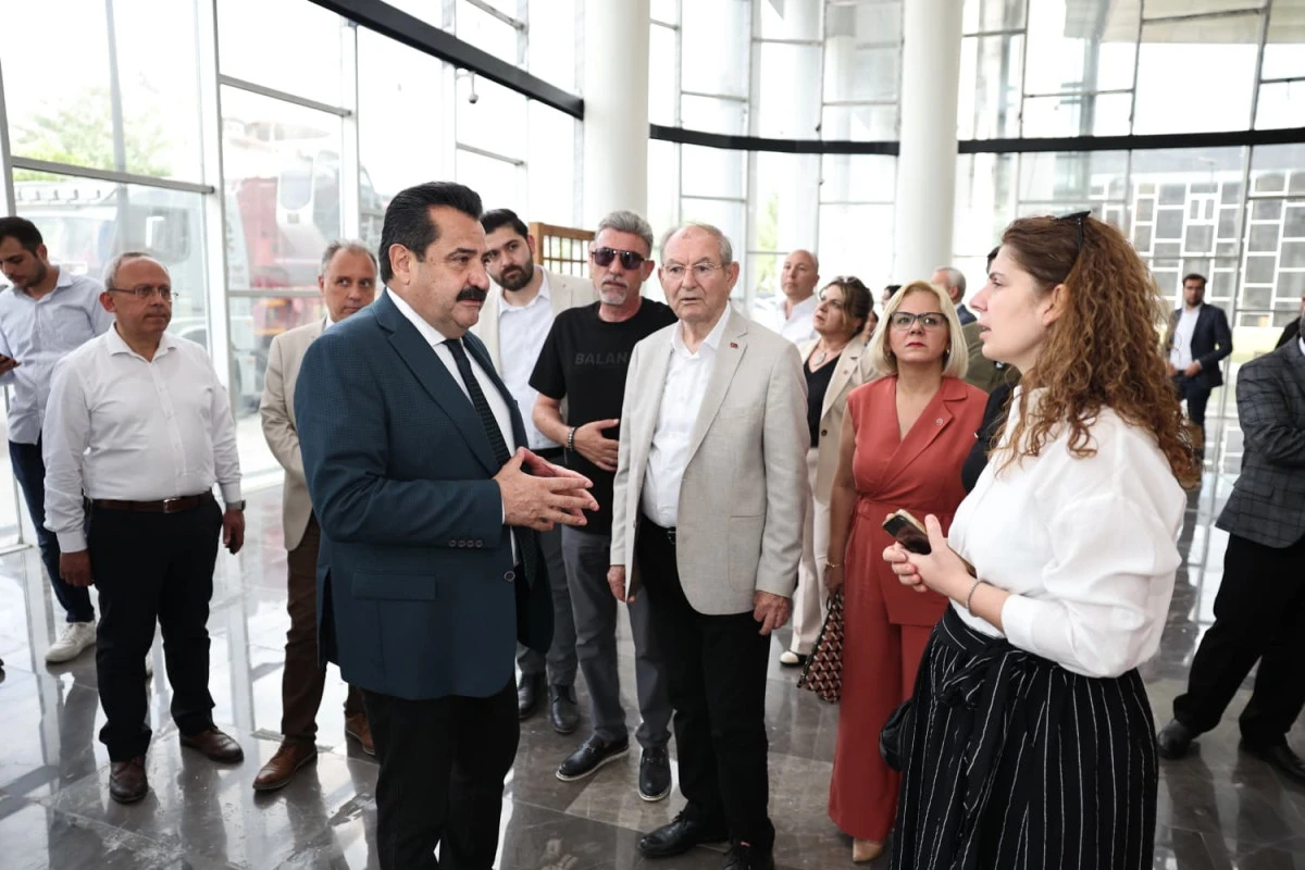 BAŞKAN ERTEMUR MECLİS &Uuml;YELERİYLE BİRLİKTE BAĞBAŞI GEN&Ccedil;LİK MERKEZİ&rsquo;Nİ İNCELEDİ