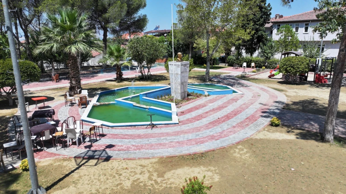 Pamukkale Belediyesi Akk&ouml;y ve G&uuml;zelk&ouml;y'e Yeni Parklar Kazandırıyor