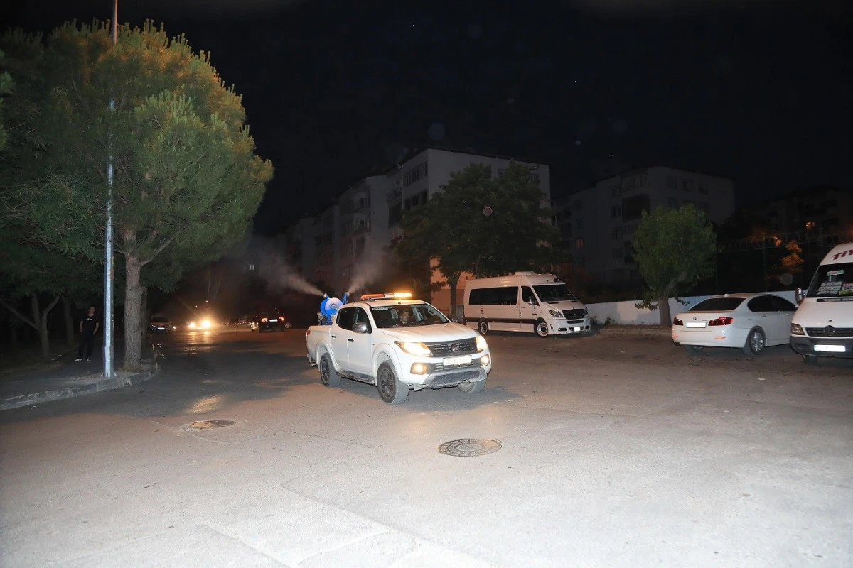 PAMUKKALE&rsquo;DE 61 MAHALLEDE GECE İLA&Ccedil;LAMALARI BAŞLADI