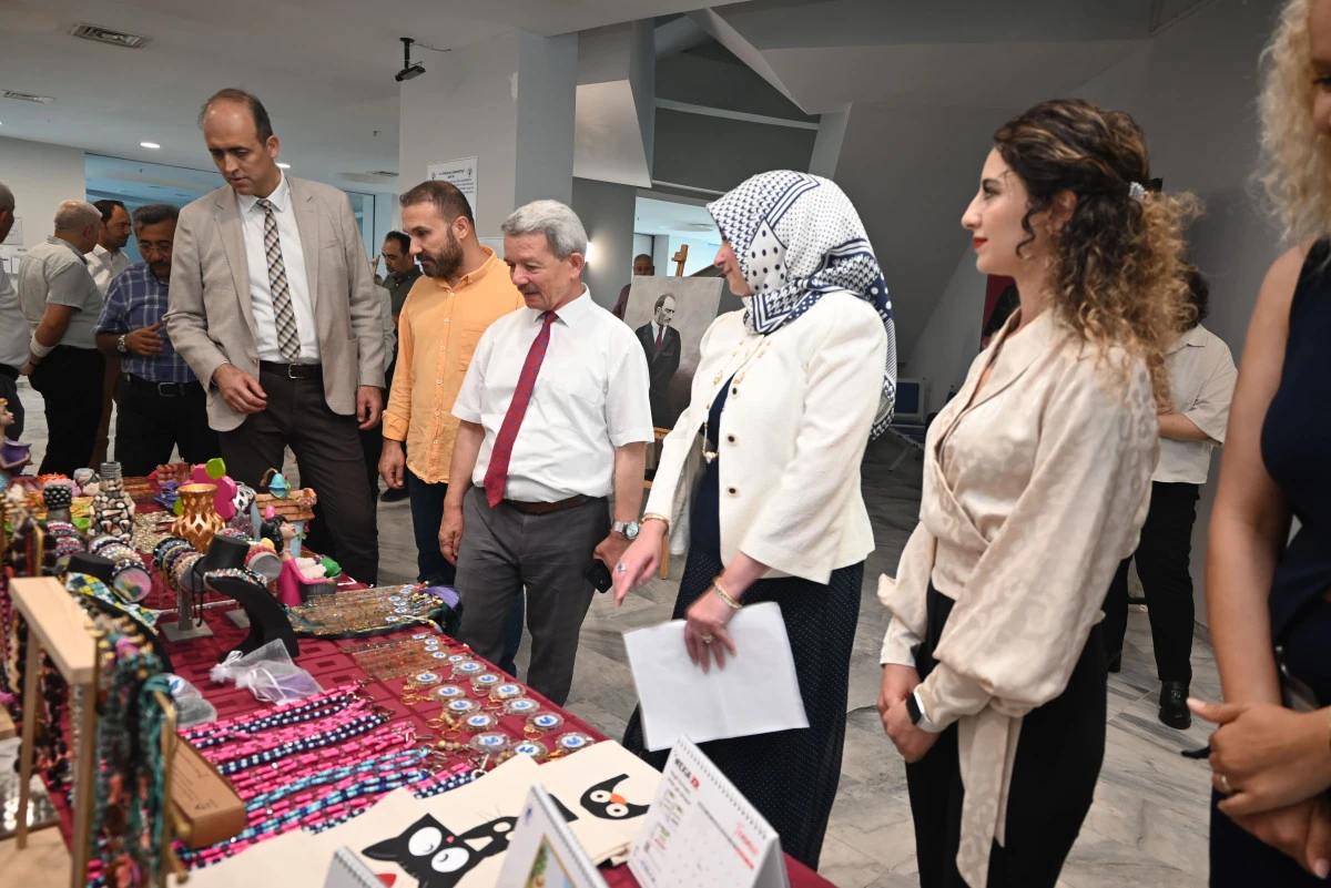PA&Uuml; Hastaneleri Toplum Ruh Sağlığı Merkezi&rsquo;nden &ldquo;Biz de Varız&rdquo; Etkinliği