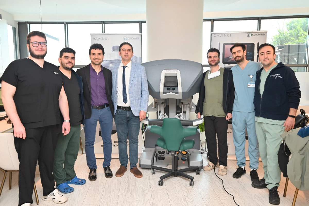 PA&Uuml; Hastanelerinde Robotik Cerrahi ve Sim&uuml;lasyon Eğitimi ile Sağlıkta Yenilik&ccedil;i Yaklaşım