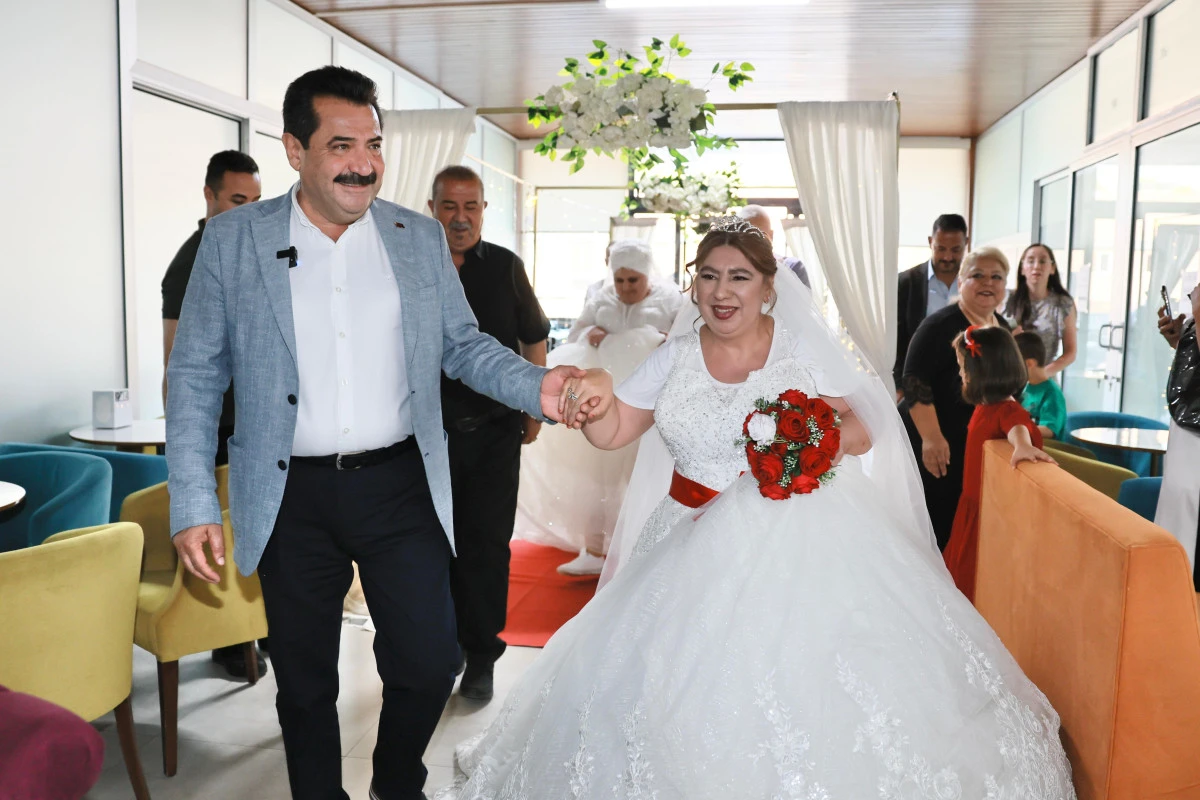  YÜREKLERE DOKUNAN DÜĞÜN